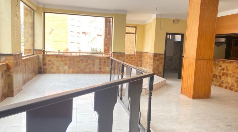Amplio Local Comercial En Leioa