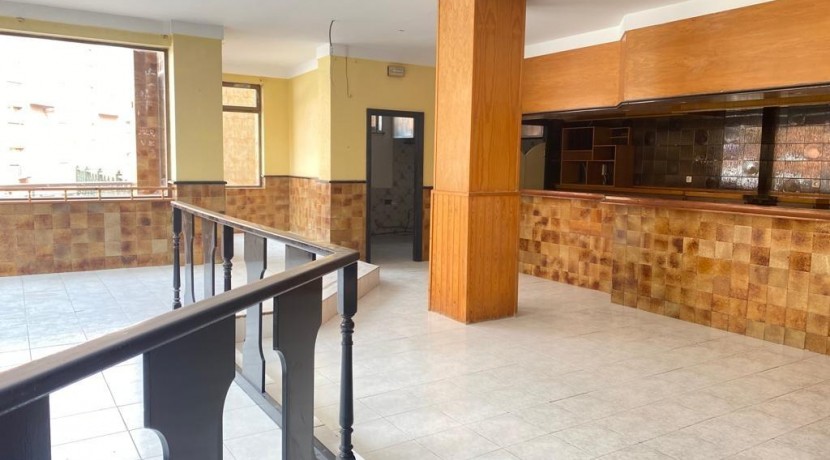 Amplio Local Comercial En Leioa