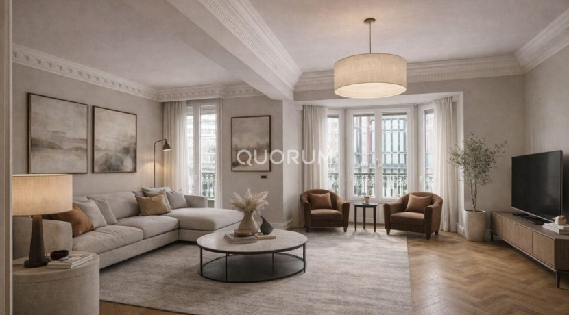 Espectacular Vivienda En Rotonda En El Ensanche