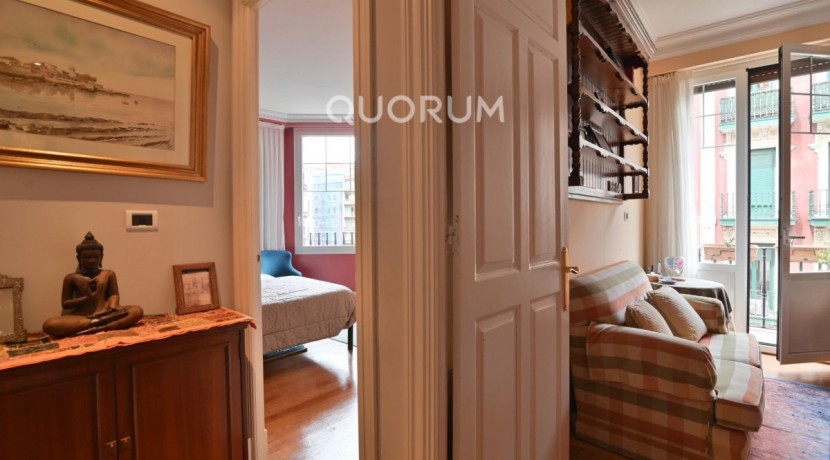 Espectacular Vivienda En Rotonda En El Ensanche