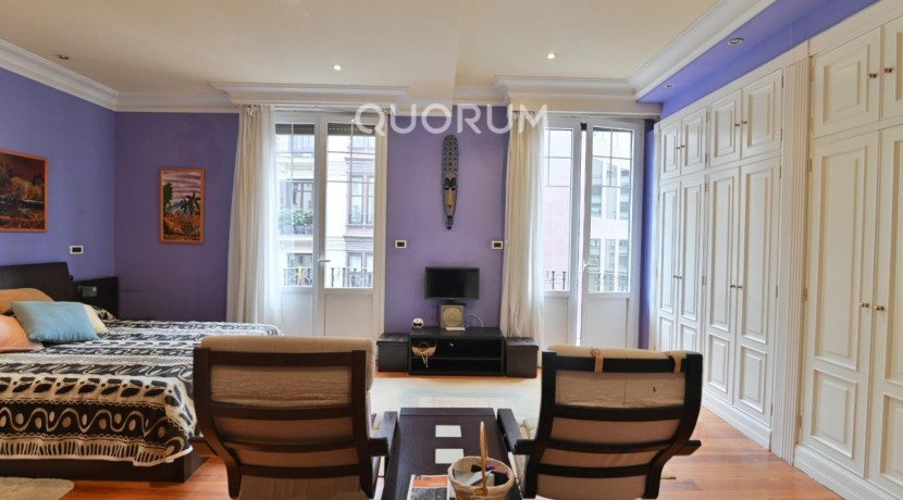 Espectacular Vivienda En Rotonda En El Ensanche