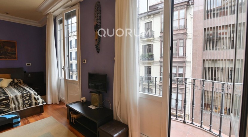 Espectacular Vivienda En Rotonda En El Ensanche