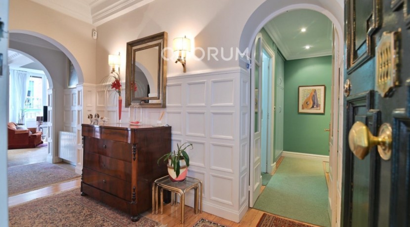 Espectacular Vivienda En Rotonda En El Ensanche