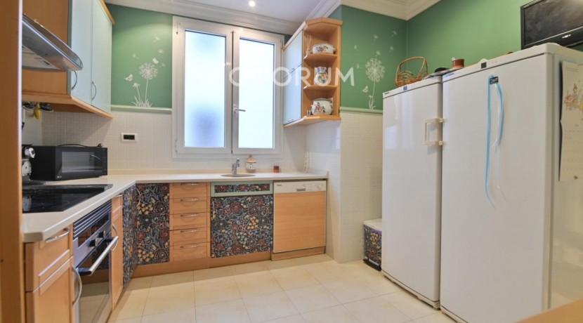 Espectacular Vivienda En Rotonda En El Ensanche