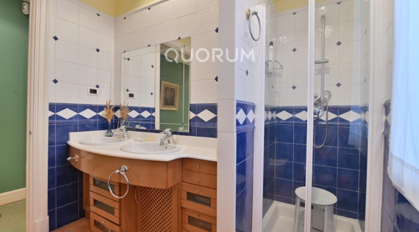 Espectacular Vivienda En Rotonda En El Ensanche