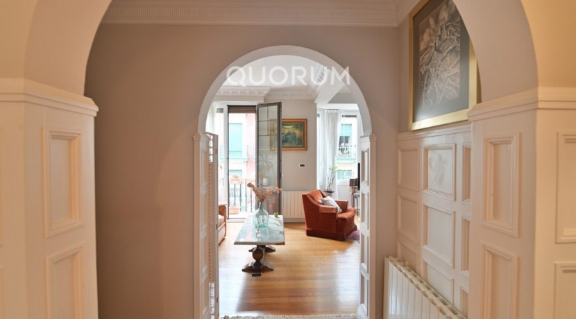 Espectacular Vivienda En Rotonda En El Ensanche