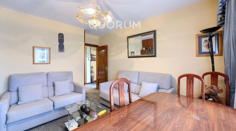 ¡¡ EXCLUSIVA !! VIVIENDA EN SAN ANTONIO DE DOS DORMITORIOS CON BALCON CERRADO Y TRASTERO