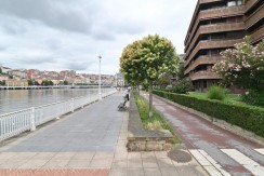 Garajes En El Muelle De Las Arenas