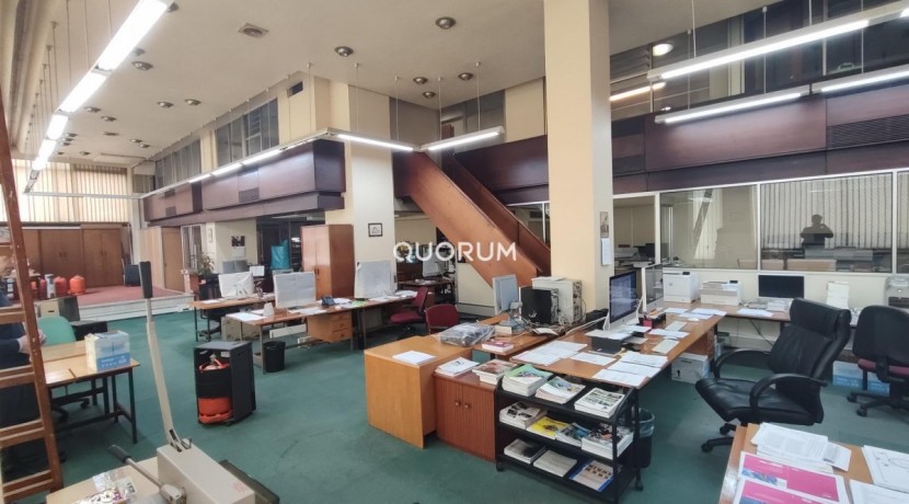 Gran Local comercial frente al Parque Etxebarria