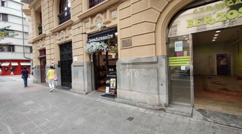 Local en alquiler en Ensanche con salida de humos