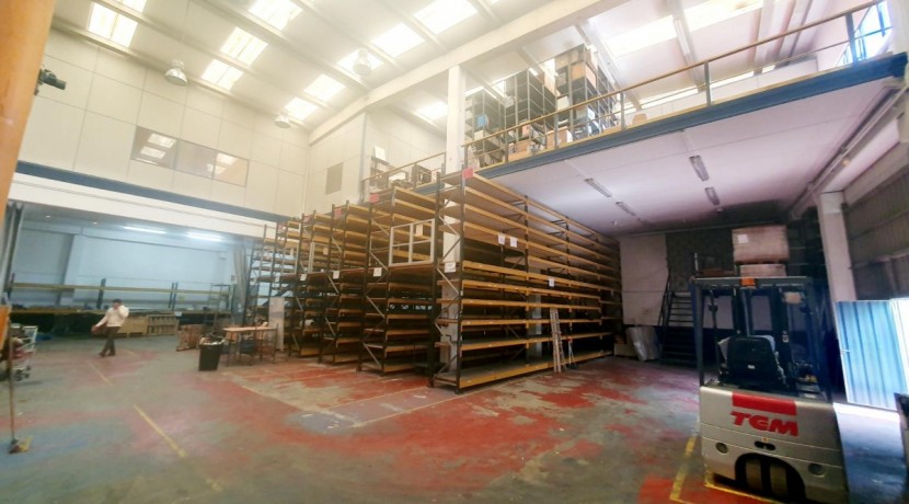 Nave en Mungia , polígono Trobika