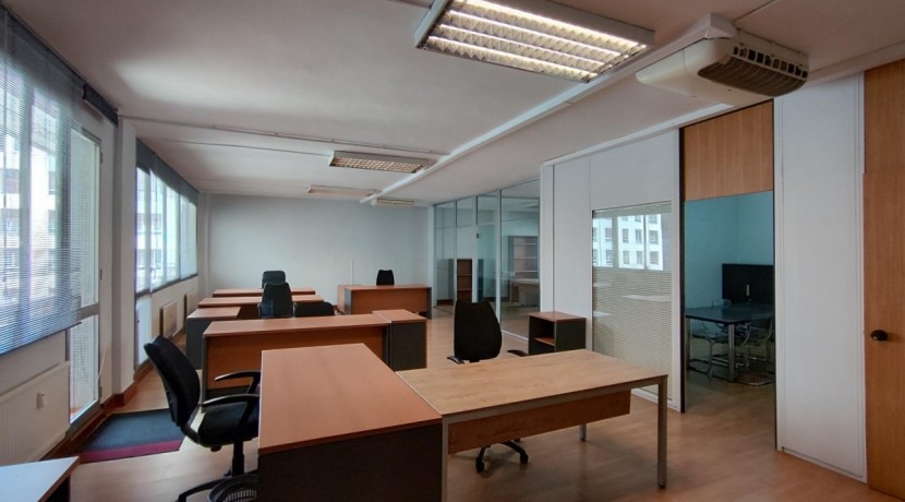 Oficina en alquiler junto a Intermodal