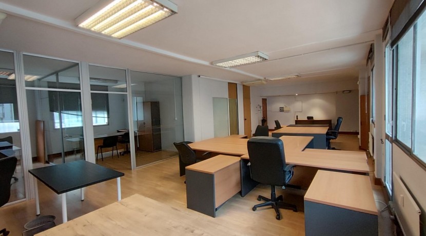 Oficina en alquiler junto a Intermodal