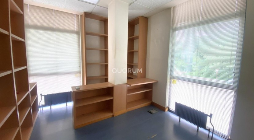 OFICINA EN VENTA EN EDIFICIO GOBELAS