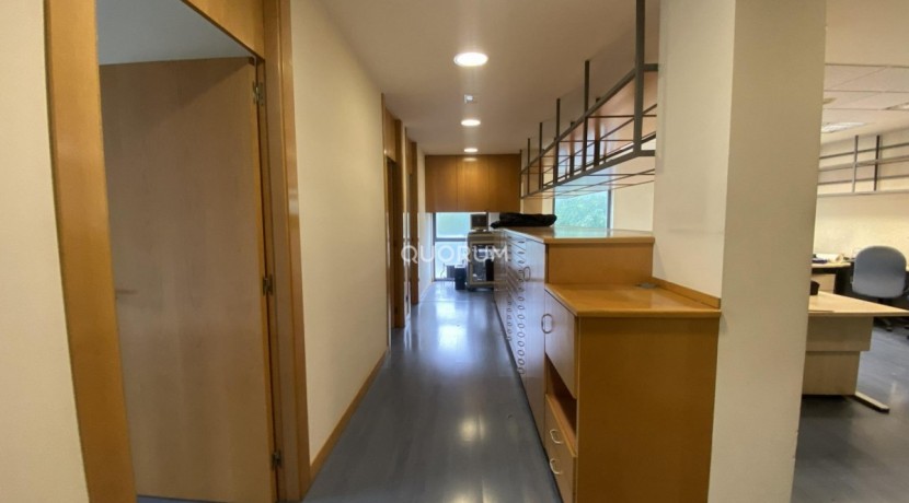 OFICINA EN VENTA EN EDIFICIO GOBELAS