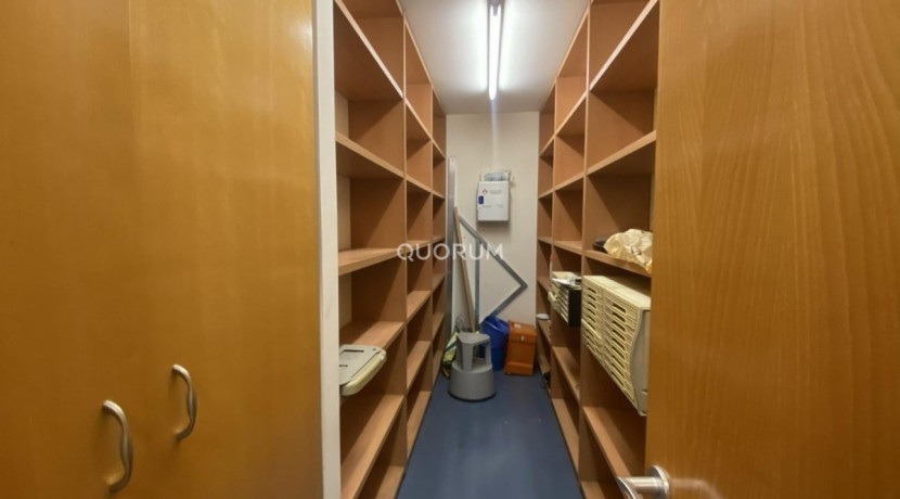 OFICINA EN VENTA EN EDIFICIO GOBELAS