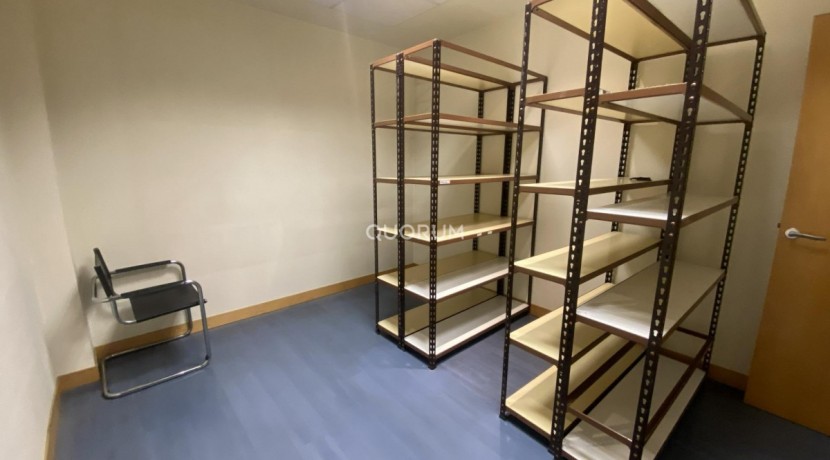 OFICINA EN VENTA EN EDIFICIO GOBELAS