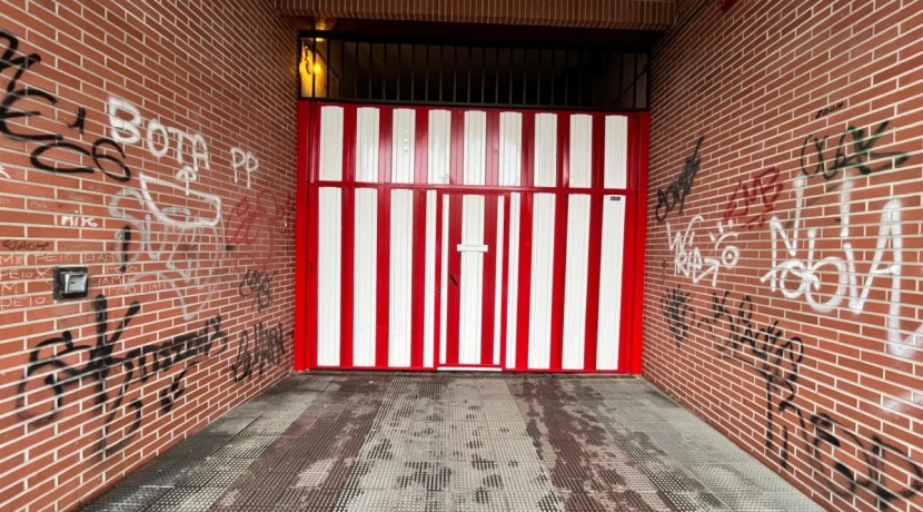 Parcela de Garaje Amplia Con Buena Maniobra En Zona Estación