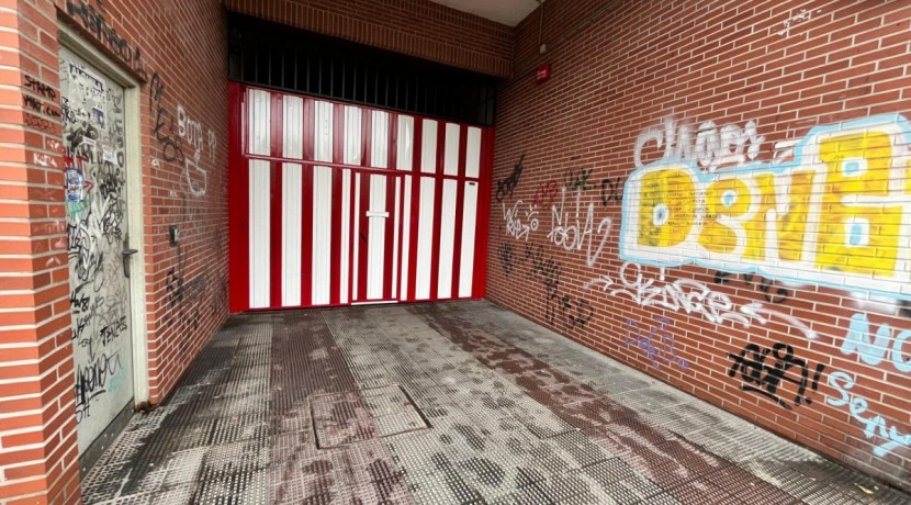 Parcela de Garaje Amplia Con Buena Maniobra En Zona Estación