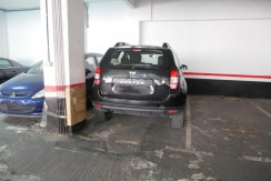 Parcela de Garaje Coche Grande En Zona Centro
