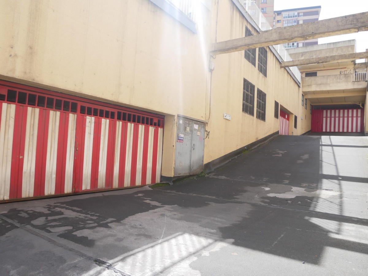 Parcela de Garaje En Zona Basozelai-Burros