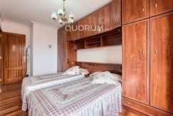 Piso Luminoso De 2 Dormitorios y 2 Baños Con Ascensor Cota Cero, Garaje y Trastero Incluidos En Zona Basozelai