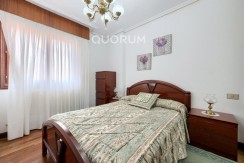 Piso Luminoso De 2 Dormitorios y 2 Baños Con Ascensor Cota Cero, Garaje y Trastero Incluidos En Zona Basozelai
