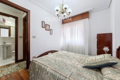Piso Luminoso De 2 Dormitorios y 2 Baños Con Ascensor Cota Cero, Garaje y Trastero Incluidos En Zona Basozelai