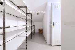 Piso Luminoso De 2 Dormitorios y 2 Baños Con Ascensor Cota Cero, Garaje y Trastero Incluidos En Zona Basozelai
