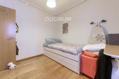 Precioso Piso Reformado De 2 Dormitorios Con Balcón En Zona Basozelai