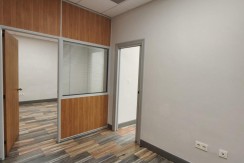Se Alquila Local Comercial En Barakaldo Zona Centro De 85 m2