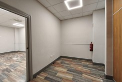 Se Alquila Local Comercial En Barakaldo Zona Centro De 85 m2