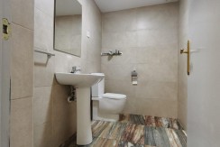 Se Alquila Local Comercial En Barakaldo Zona Centro De 85 m2