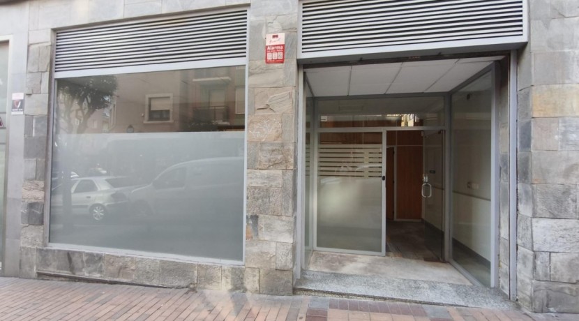 Se Alquila Local Comercial En Barakaldo Zona Centro De 85 m2
