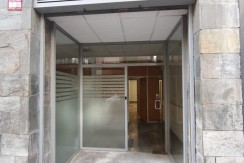 Se Alquila Local Comercial En Barakaldo Zona Centro De 85 m2
