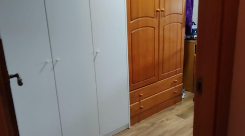 Se Vende Casa Adosada De dos Habitaciones En Zierbena con 1840 m2 de terreno.
