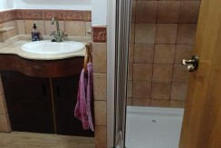 Se Vende Casa Adosada De dos Habitaciones En Zierbena con 1840 m2 de terreno.