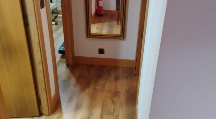 Se Vende Casa Adosada De dos Habitaciones En Zierbena con 1840 m2 de terreno.