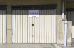 Se Vende Parcela De Garaje Cerrada Para Coche Grande