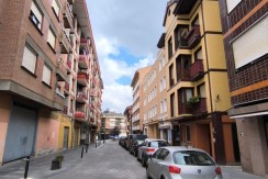 Se Vende Piso De 2 Habitaciones, Alcoba y Balcón En Ugao- Miraballes
