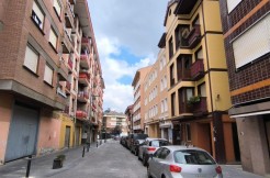 Se Vende Piso De 2 Habitaciones, Alcoba y Balcón En Ugao- Miraballes