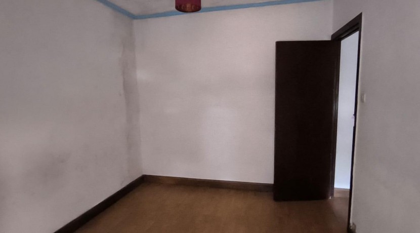 Se Vende Piso De 2 Habitaciones, Alcoba y Balcón En Ugao- Miraballes