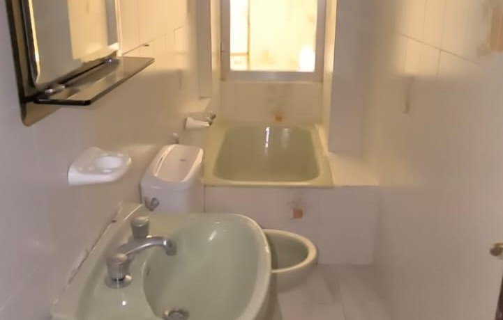 Se Vende Piso De 2 Habitaciones, Alcoba y Balcón En Ugao- Miraballes