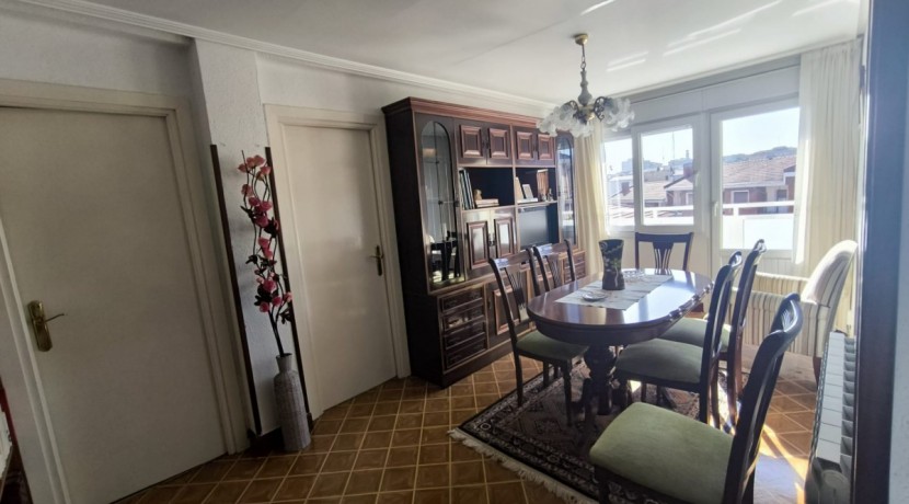 Se Vende Precioso Piso de 3 Habitaciones En El Centro De Portugalete