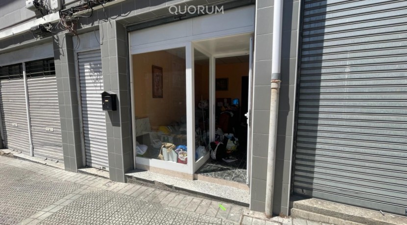 Venta de local comercial 40 m2 a pie de calle y entreplanta, en Zona Iturriaga-Santutxu.