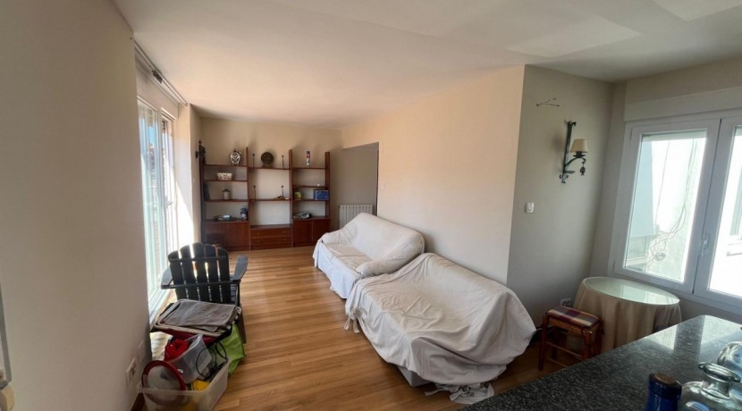 Vivienda Con Espectacular Terraza En Romo