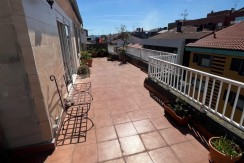Vivienda Con Espectacular Terraza En Romo