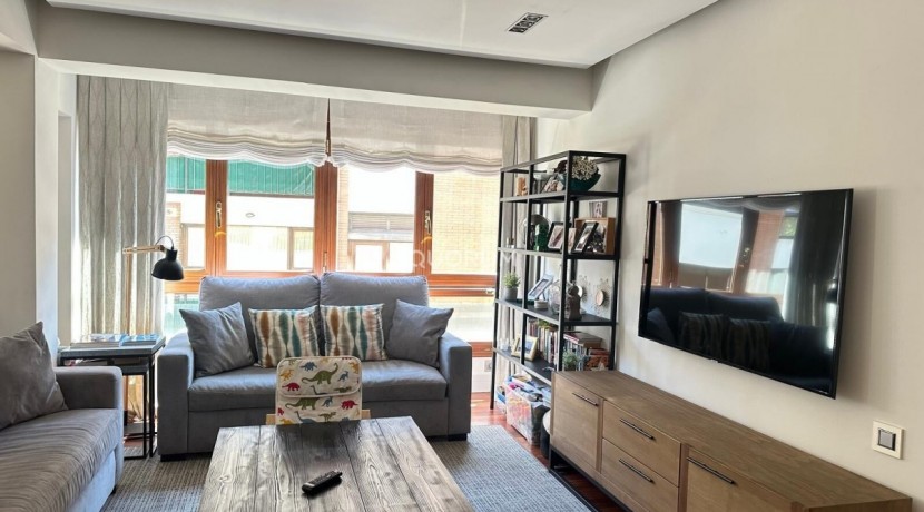 Vivienda en el centro de Las Arenas