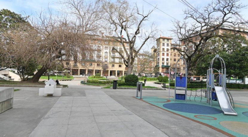 Vivienda Totalmente Exterior En El Centro De Las Arenas