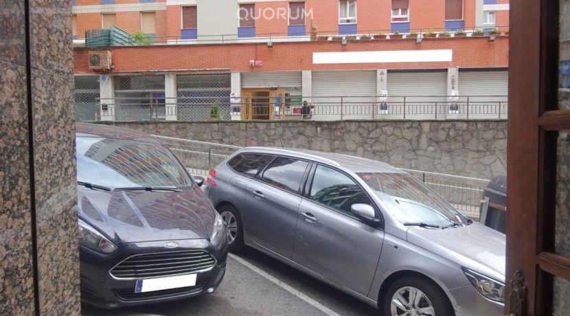 Bar Con Licencia En Vigor En Santutxu